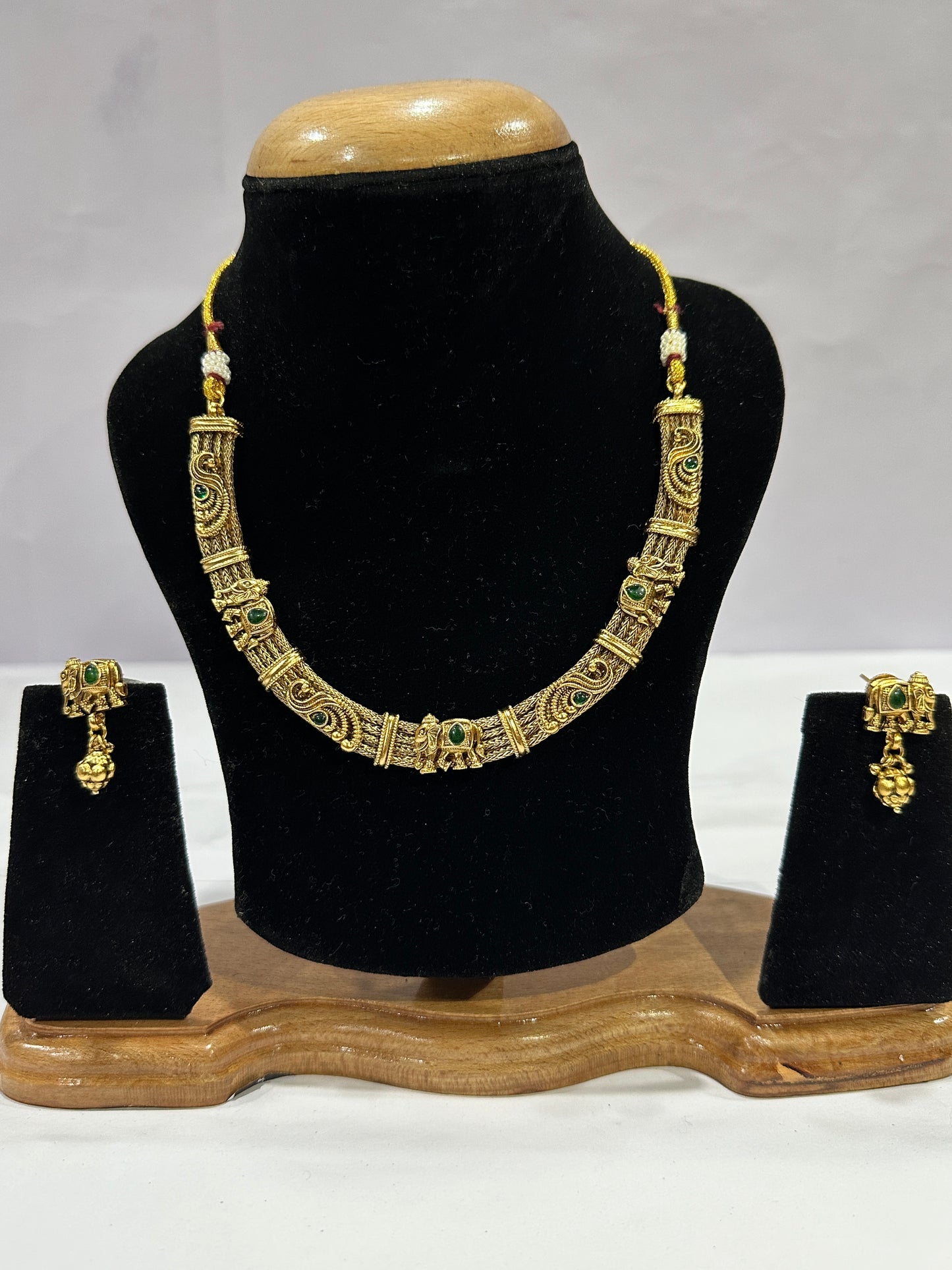 Temple jewelry Necklace Set